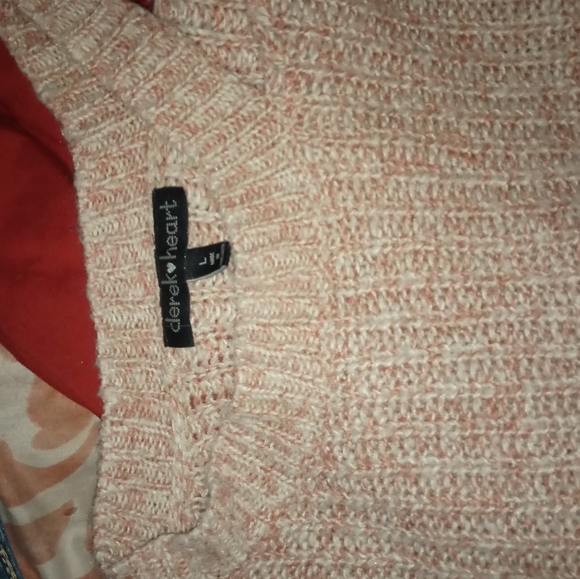 Derek heart sweater - Picture 2 of 2